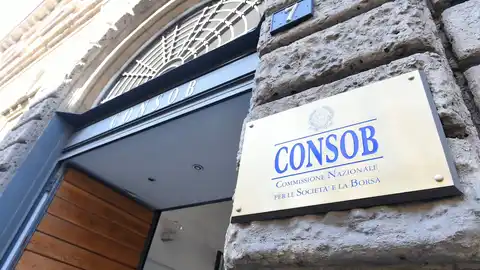 Consob Warns Small Investors of Social-Media Finance Risks