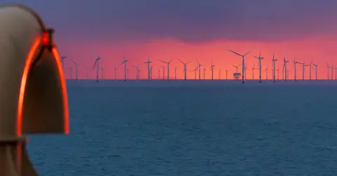 Marine Engineer Flags 'Positive Momentum' as Revenue Climbs